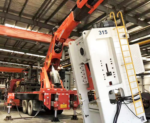 建湖县提升工作效率，选择优质折臂吊租赁服务