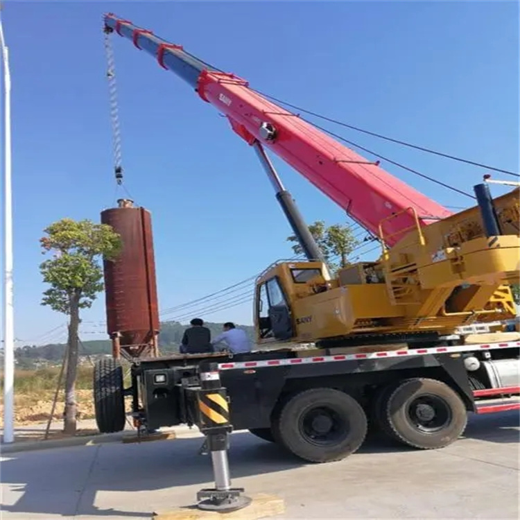 建湖县专业吊车租赁多少钱