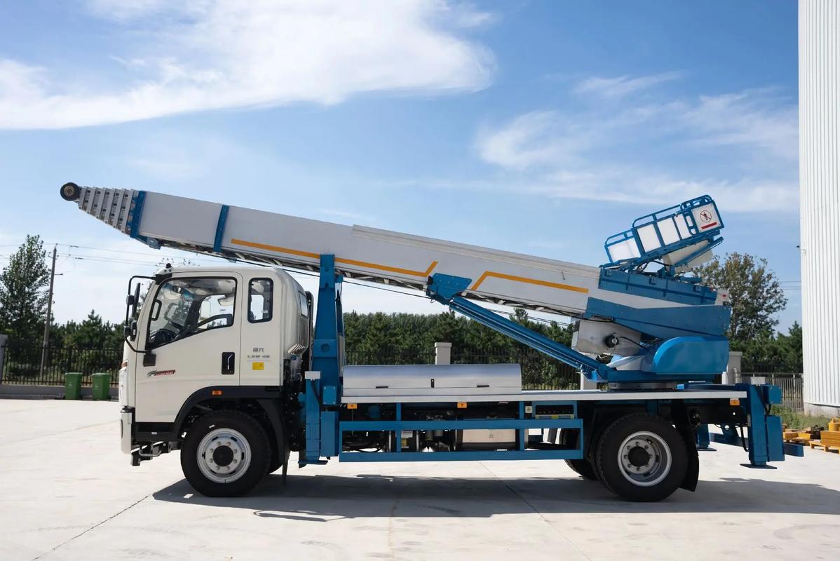 建湖县云梯上料车租赁费用